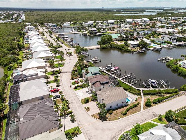 12205 Siesta DR, Fort Myers Beach, FL 33931
