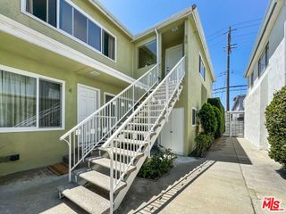 1536 Harvard Street 6, Santa Monica, CA 90404