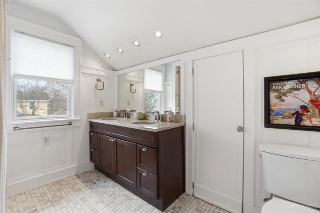 801 Park Avenue, Terrace Park, OH 45174