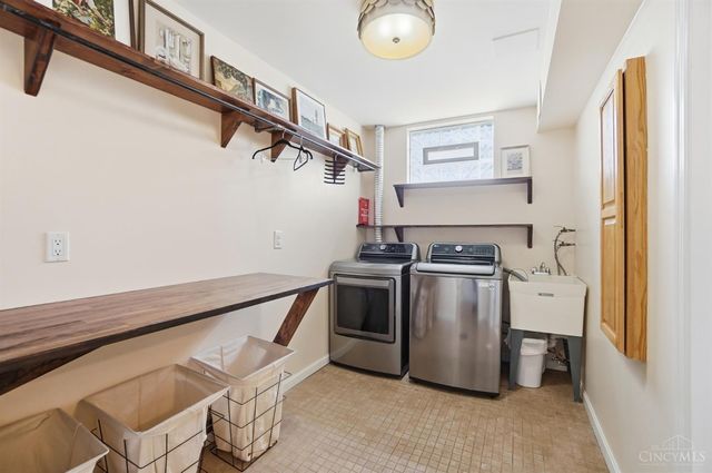 801 Park Avenue, Terrace Park, OH 45174