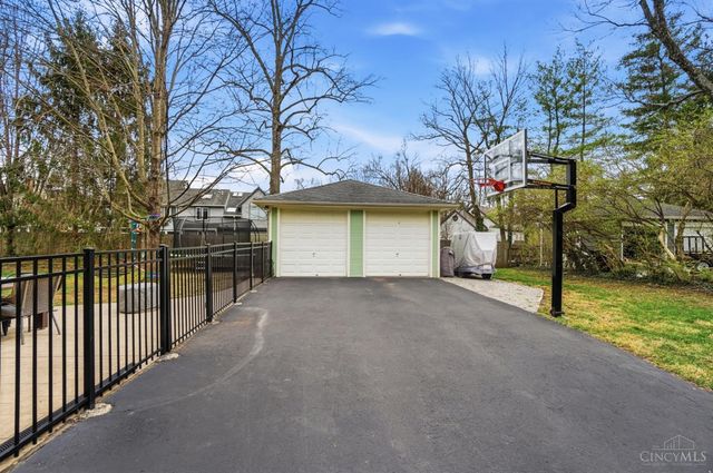 801 Park Avenue, Terrace Park, OH 45174