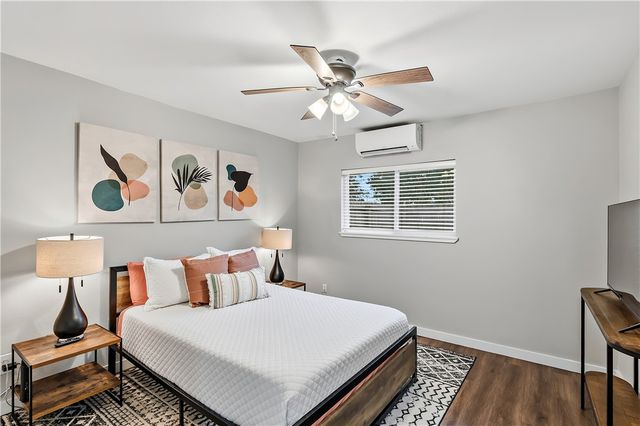 402 Williamson Drive, Bryan, TX 77801