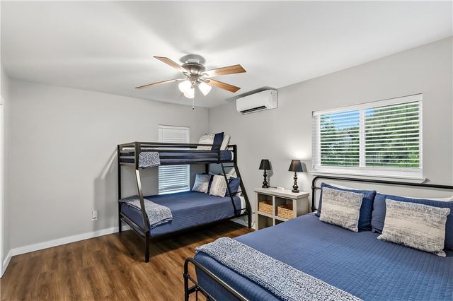 402 Williamson Drive, Bryan, TX 77801