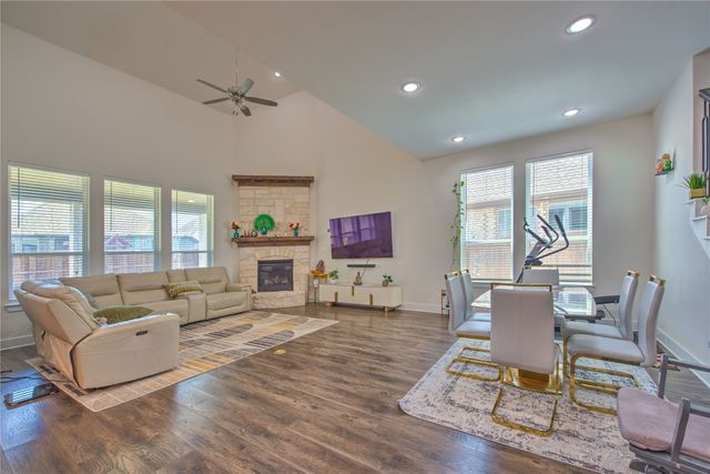 4105 Dartmoor Drive, Aubrey, TX 76227
