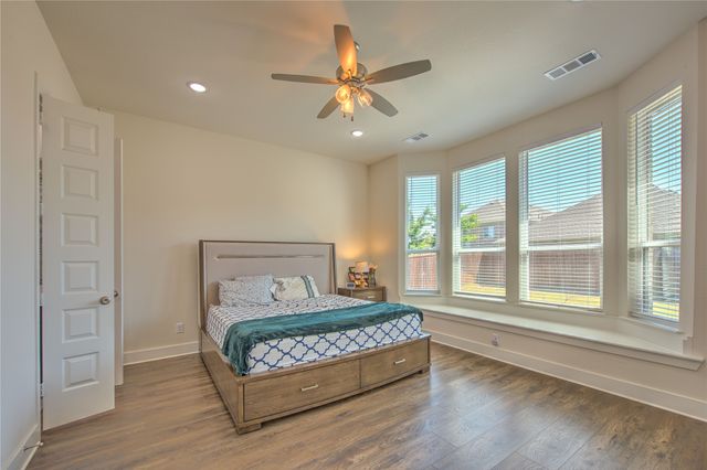 4105 Dartmoor Drive, Aubrey, TX 76227