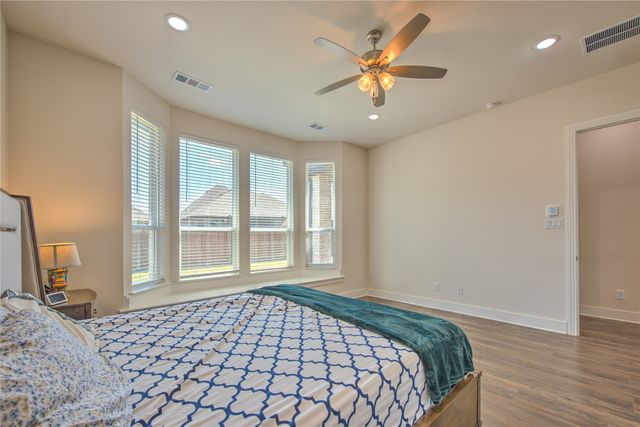 4105 Dartmoor Drive, Aubrey, TX 76227