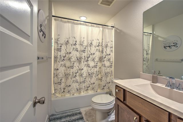 4105 Dartmoor Drive, Aubrey, TX 76227