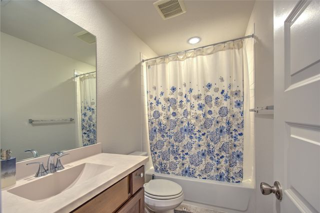 4105 Dartmoor Drive, Aubrey, TX 76227