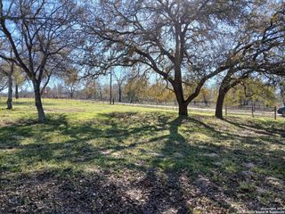 286 county road 6876, Natalia, TX 78059