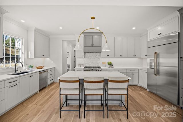 1603 Tippah Park Court, Charlotte, NC 28205