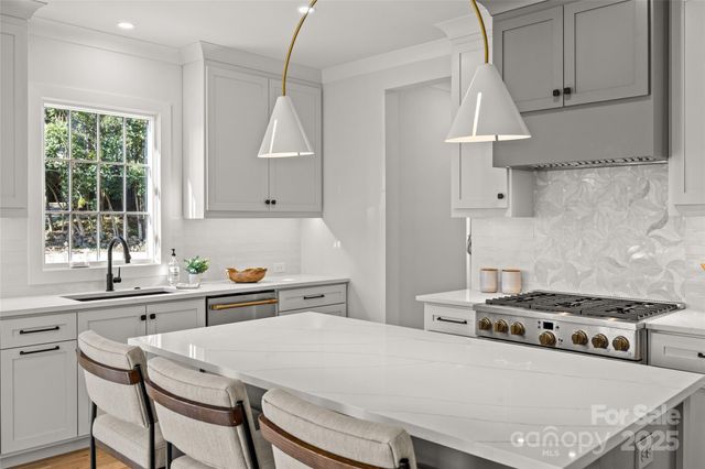 1603 Tippah Park Court, Charlotte, NC 28205