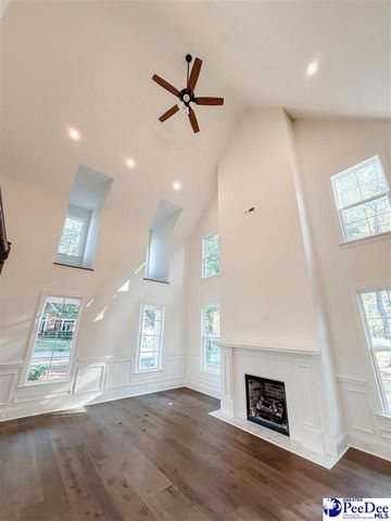 724 Caledonia Ct, Florence, SC 29501