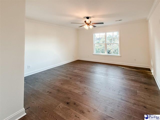 724 Caledonia Ct, Florence, SC 29501