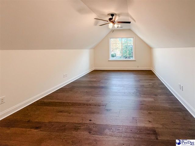 724 Caledonia Ct, Florence, SC 29501