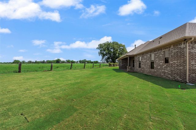 100 Eagle Court, Glen Rose, TX 76077