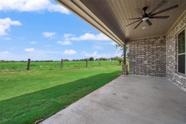 100 Eagle Court, Glen Rose, TX 76077