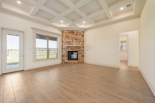 100 Eagle Court, Glen Rose, TX 76077