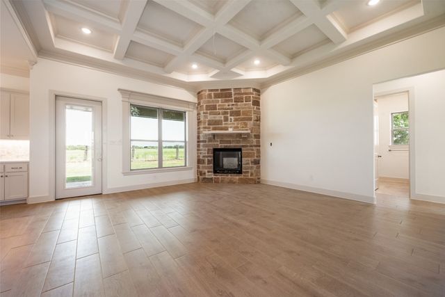 100 Eagle Court, Glen Rose, TX 76077