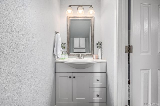 10537 W Maplewood Drive C, Littleton, CO 80127