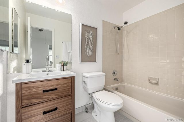 10537 W Maplewood Drive C, Littleton, CO 80127