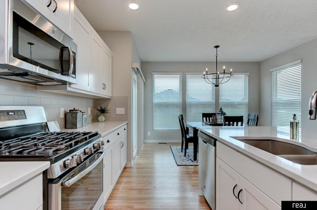 11513 S 116 Street, Papillion, NE 68133