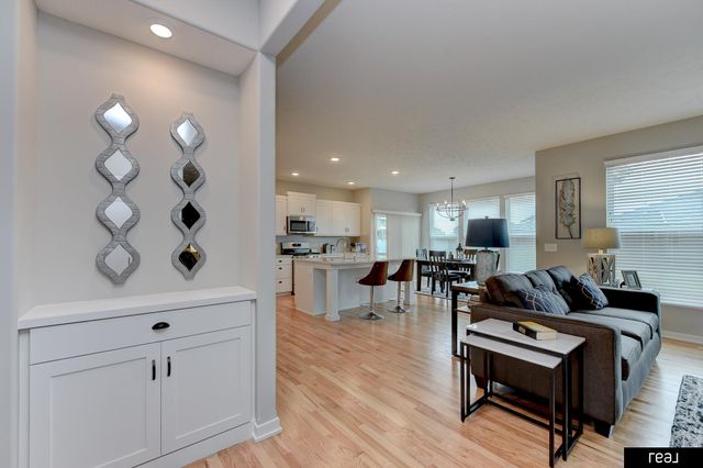 11513 S 116 Street, Papillion, NE 68133