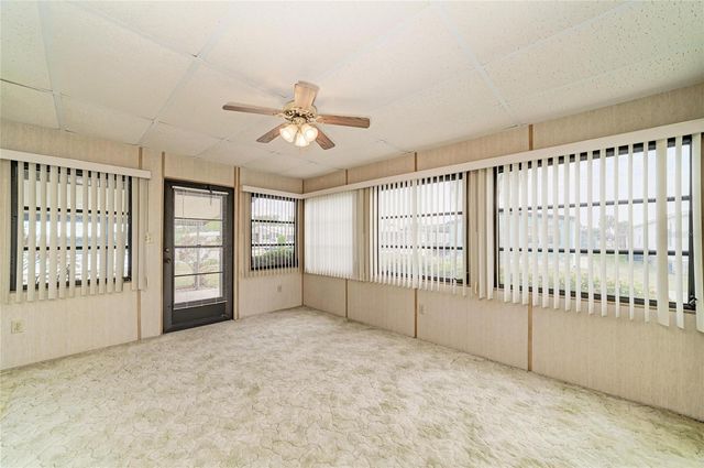 6710 36TH AVENUE E 268, Palmetto, FL 34221