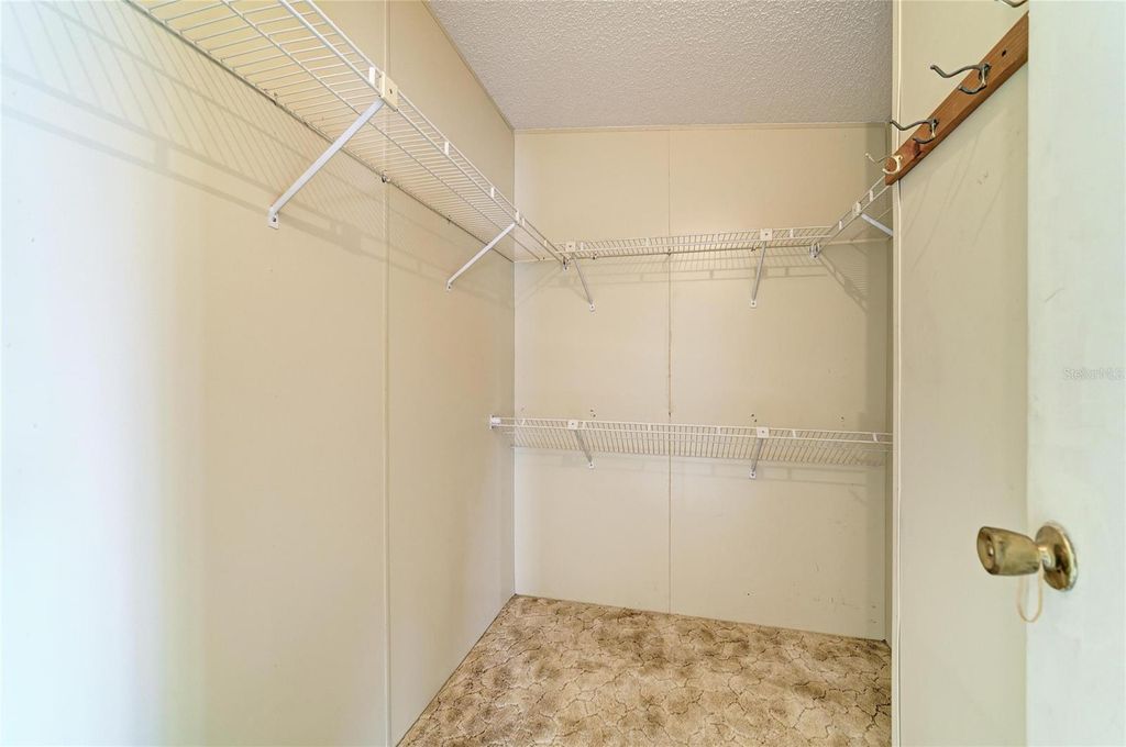 Image 18 of property listing at 6710 36TH AVENUE E 268, Palmetto, FL 34221