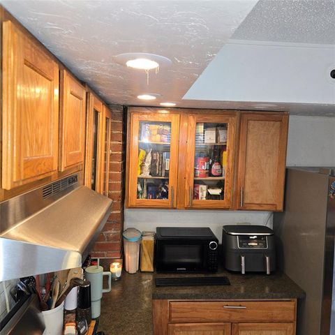 1424 NW 42 Street, Oklahoma City, OK 73118
