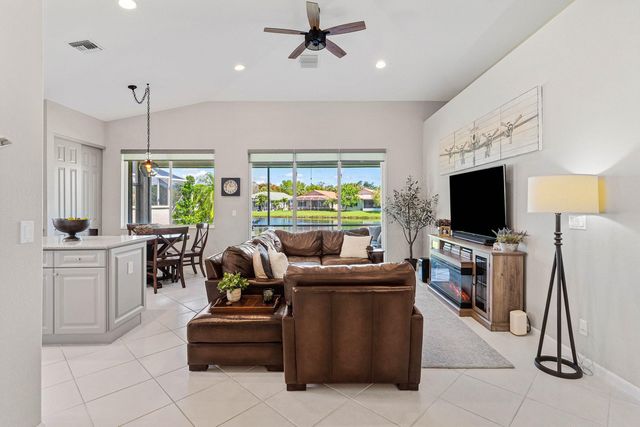 9121 Bay Point Circle, West Palm Beach, FL 33411