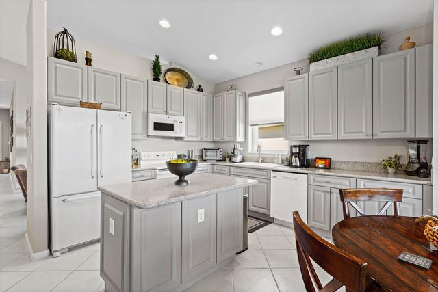 9121 Bay Point Circle, West Palm Beach, FL 33411
