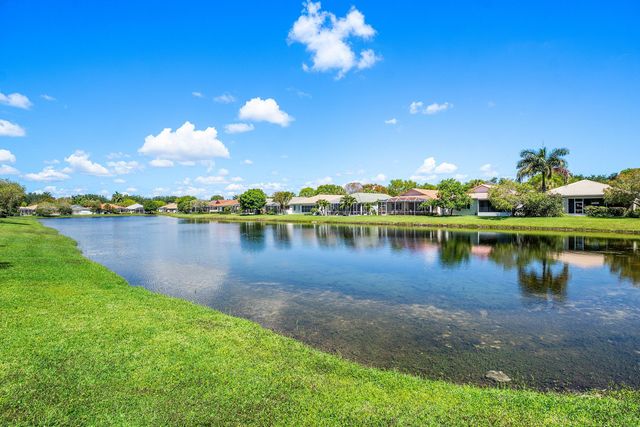 9121 Bay Point Circle, West Palm Beach, FL 33411