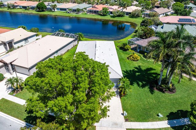 9121 Bay Point Circle, West Palm Beach, FL 33411