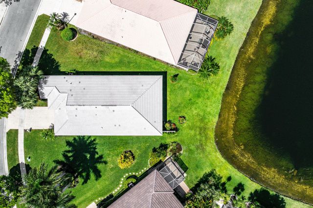 9121 Bay Point Circle, West Palm Beach, FL 33411