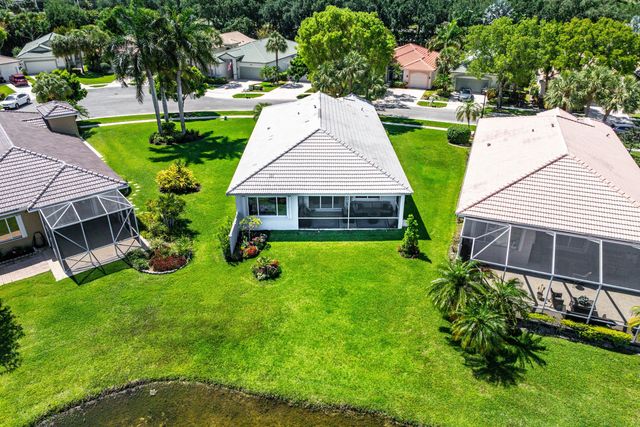 9121 Bay Point Circle, West Palm Beach, FL 33411