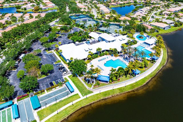 9121 Bay Point Circle, West Palm Beach, FL 33411