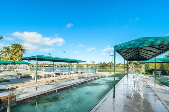 9121 Bay Point Circle, West Palm Beach, FL 33411