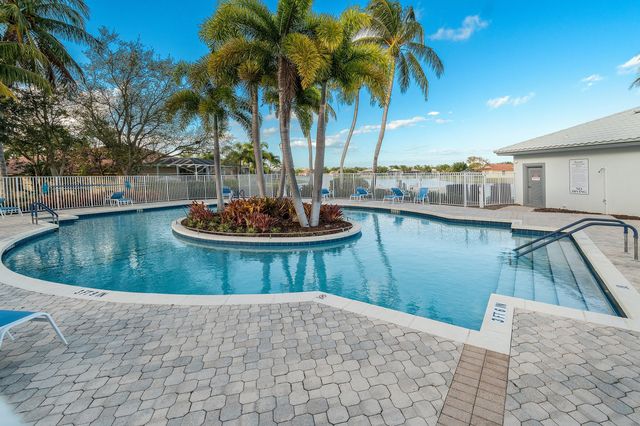 9121 Bay Point Circle, West Palm Beach, FL 33411
