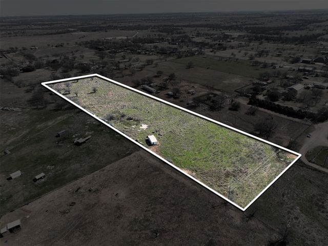 8824 Clearview Drive, Joshua, TX 76058