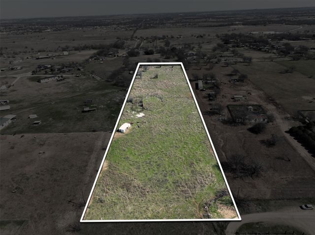 8824 Clearview Drive, Joshua, TX 76058