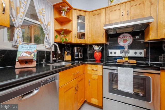 411 WARREN RD, Cockeysville, MD 21030