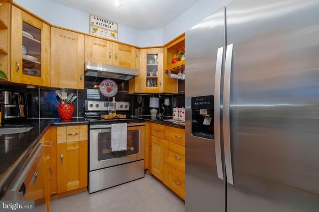 411 WARREN RD, Cockeysville, MD 21030