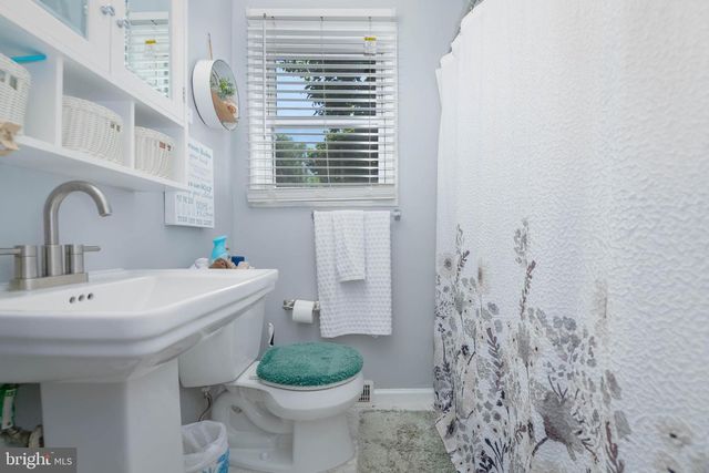 411 WARREN RD, Cockeysville, MD 21030