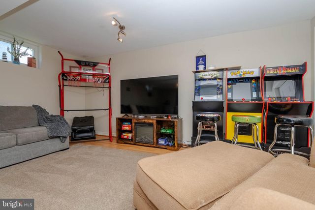 411 WARREN RD, Cockeysville, MD 21030