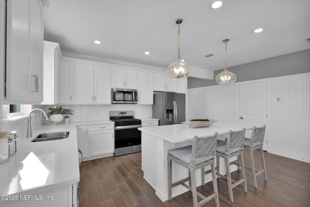 525 PEPPERVINE Way, Yulee, FL 32097