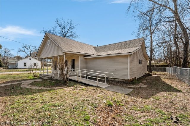 327 E Mulberry Street, Alma, AR 72921