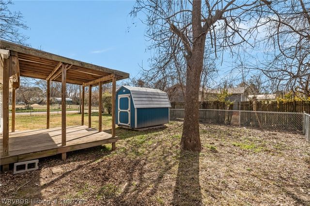 327 E Mulberry Street, Alma, AR 72921