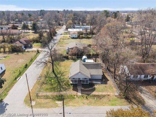 327 E Mulberry Street, Alma, AR 72921