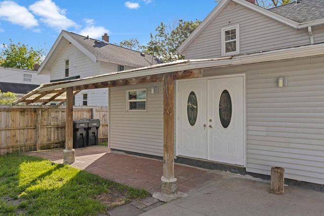 1119 DEWEY Avenue, Beloit, WI 53511