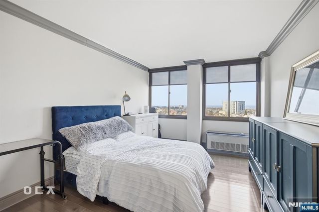 300 Winston Drive 1503, Cliffside Park, NJ 07010